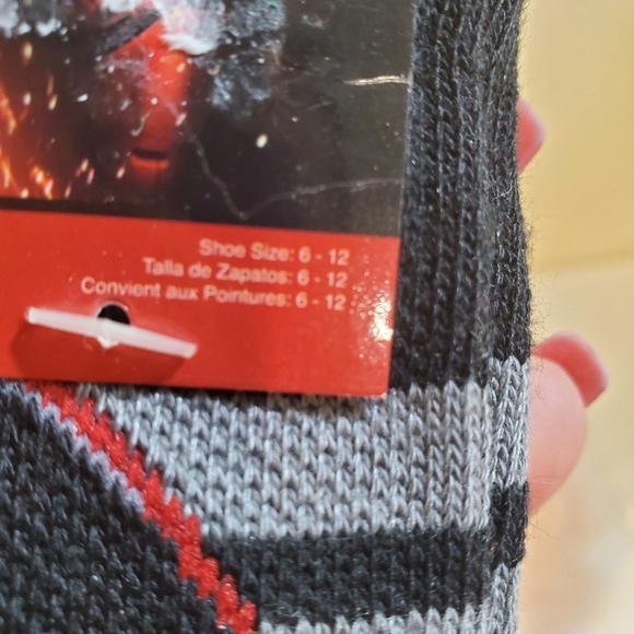 Star Wars middle calf socks  shoe size 6-12 - Picture 4 of 8